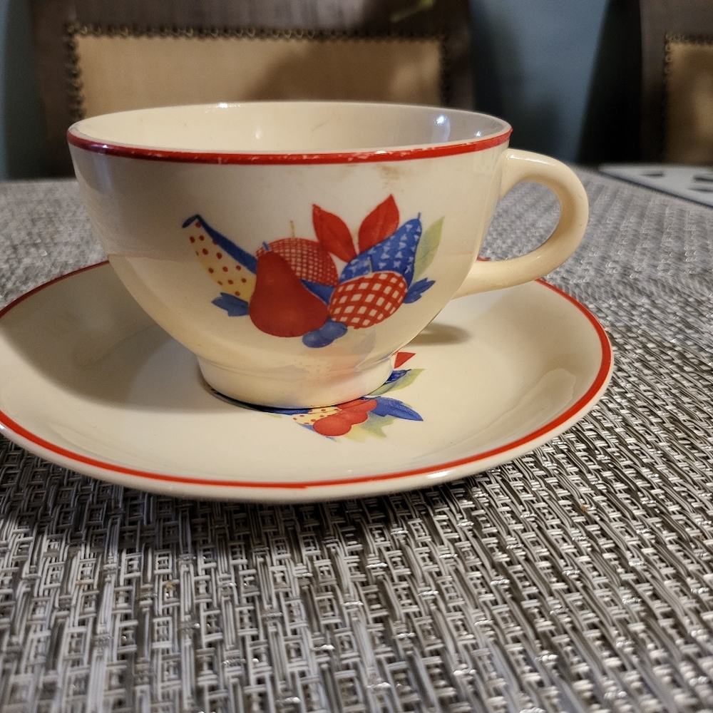 Universal Potteries "Calico Fruit" Cup & 6" Saucer ~ 2pc Set